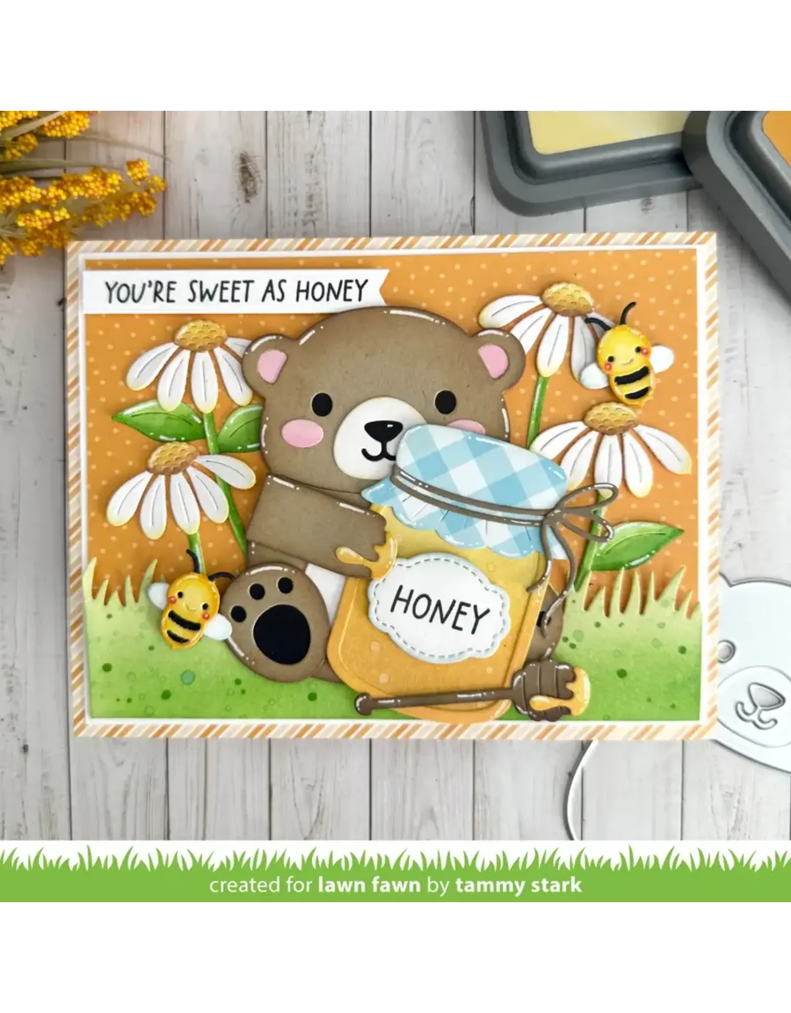 LAWN FAWN LAWN FAWN BIG HUGS POP-UP DIE SET