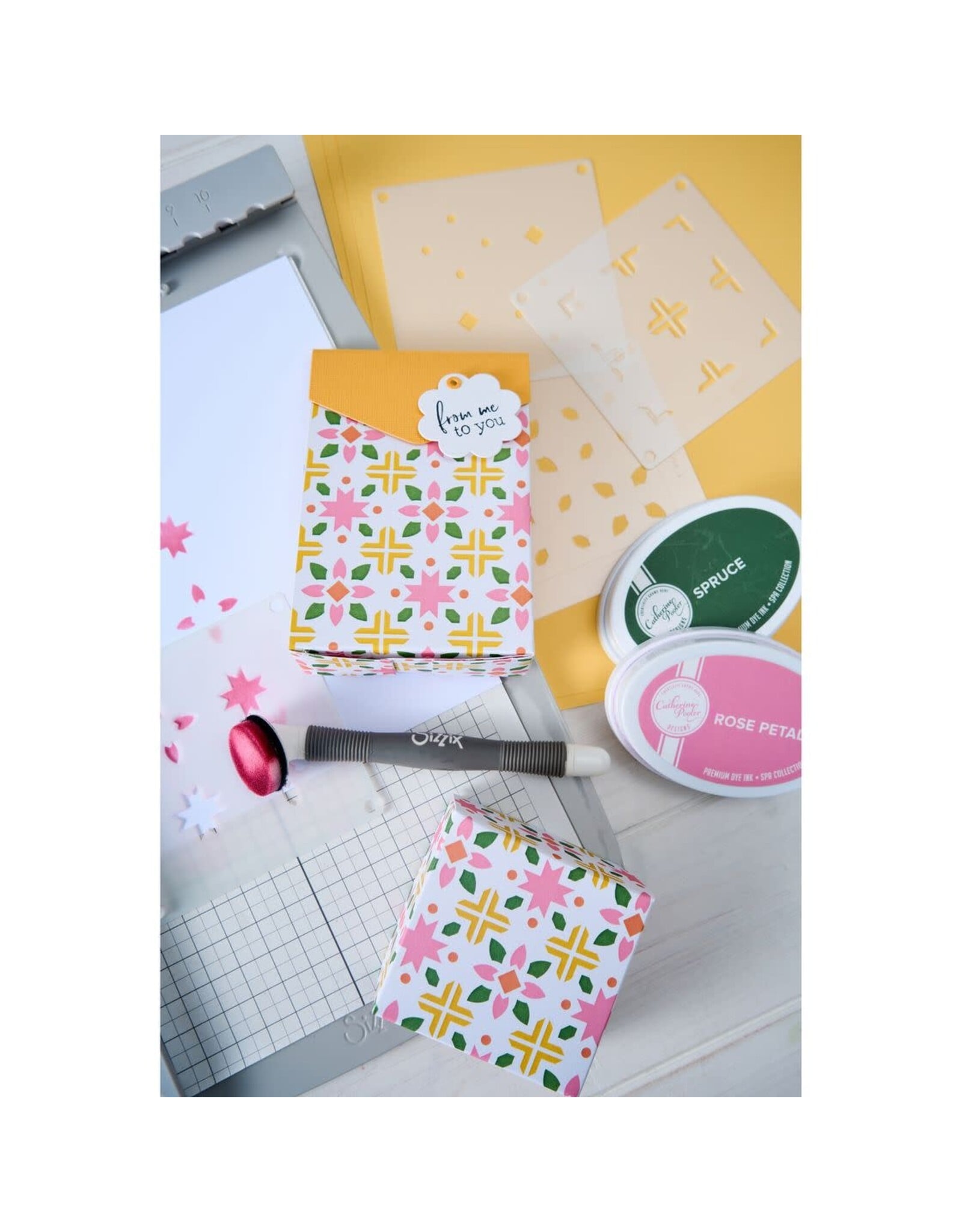 SIZZIX SIZZIX CATHERINE POOLER PATCHWORK TILE LAYERED STENCIL SET 4/PK