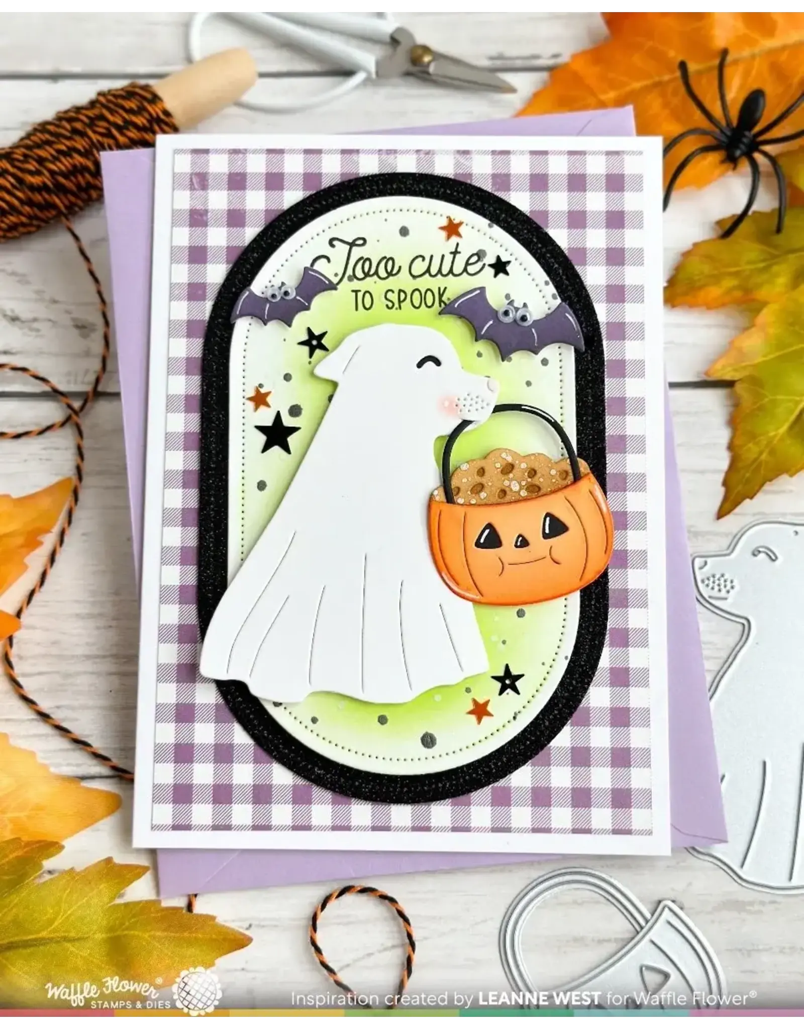 WAFFLE FLOWER WAFFLE FLOWER HAPPY HAUNTING DOG DIE SET