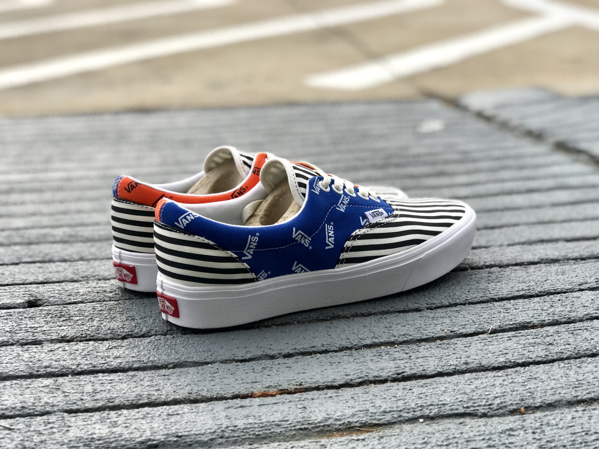 vans era comfycush