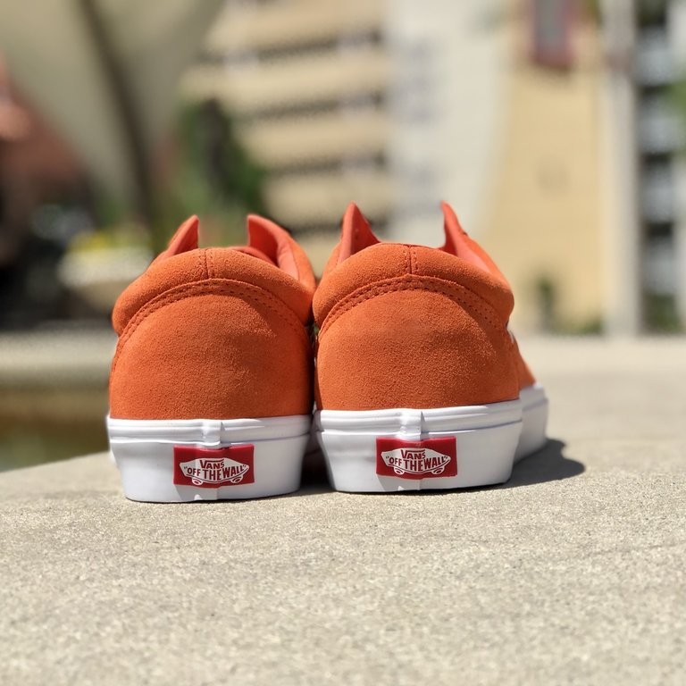 vans soft suede slip on