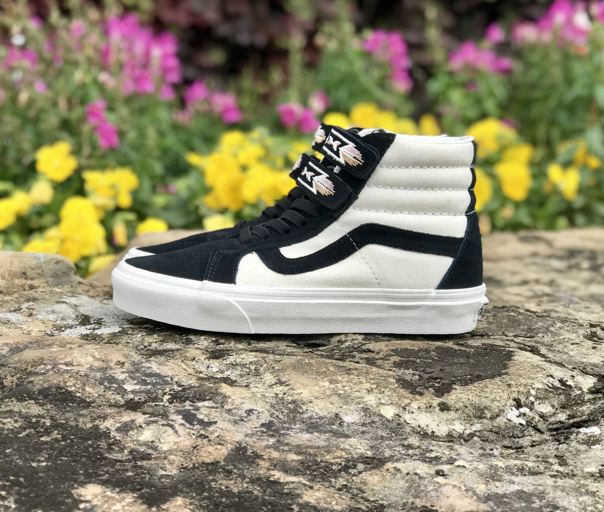 SK8 Hi Reissue V Embroidery - One