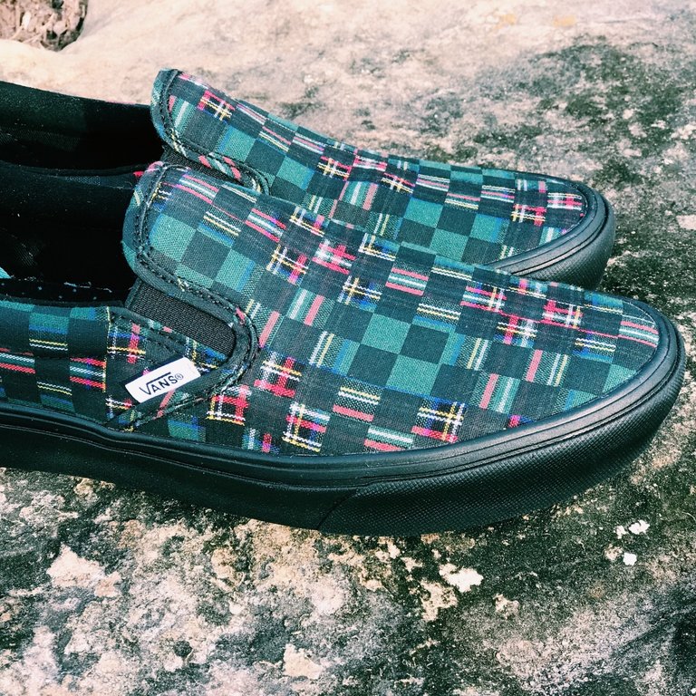 vans slip on tartan