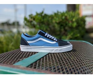 harga vans old skool navy blue