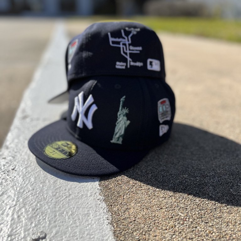 Supreme New York Yankees Hat for Sale in Staten Island, NY