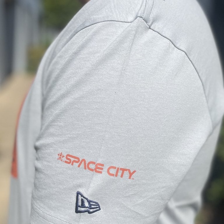Jersey inspired, city connected. The Houston Astros City Connect Gray T- Shirt features screen-printed Astros logos at the front with an…