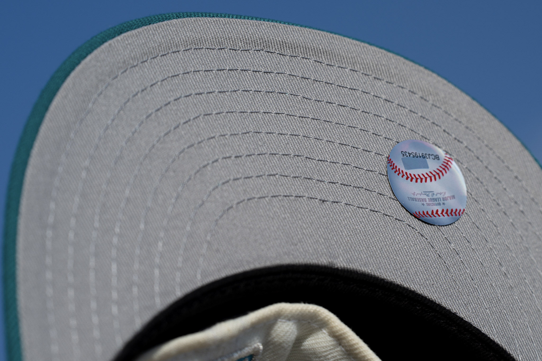 Eight One x New Era Mariners Metallic Navy