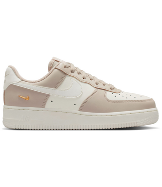 nike Nike Wmns Air Force 1 07 Low Crescent IV5197 200