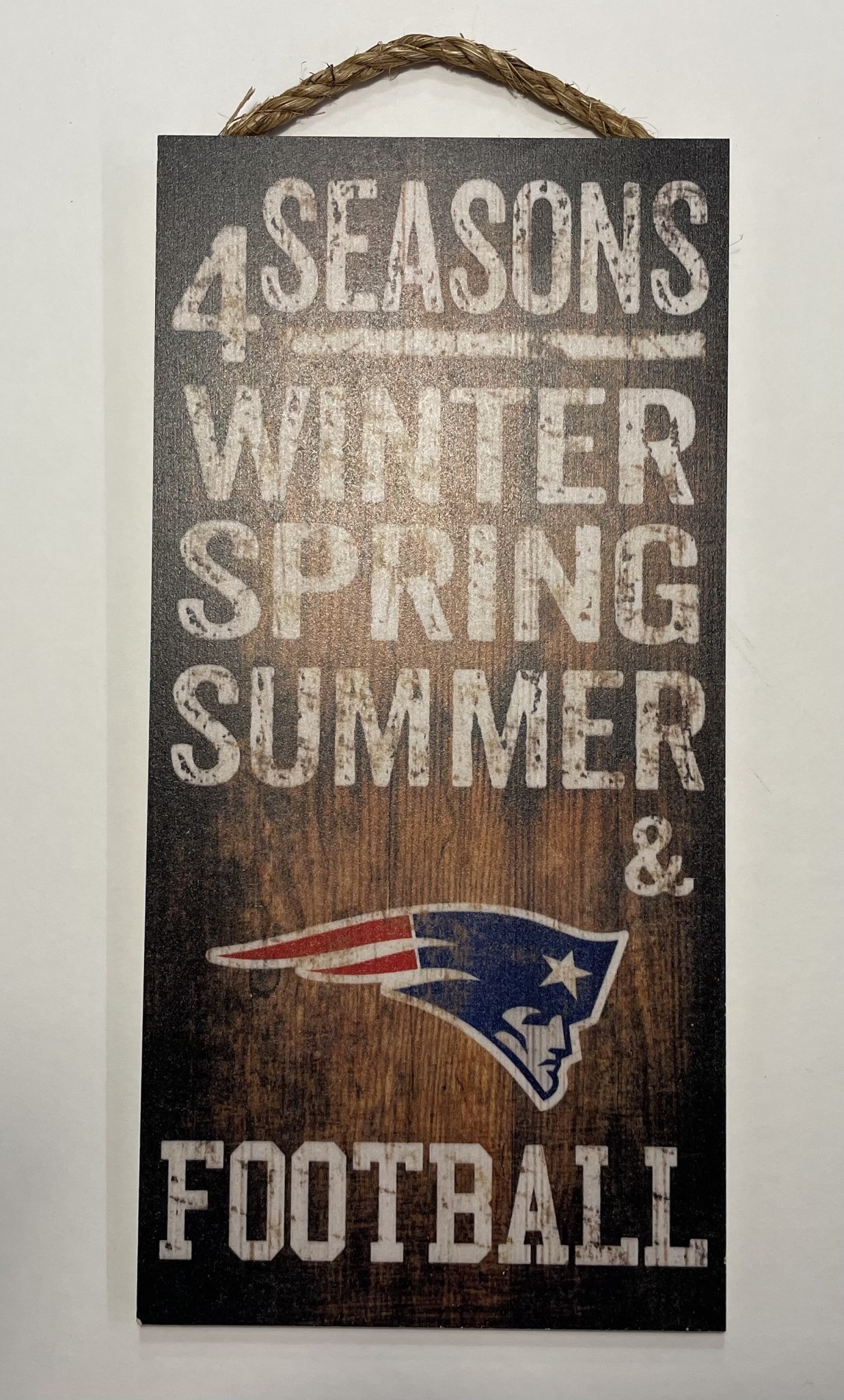 16 MDF New England Patriots Logo Cutout sign