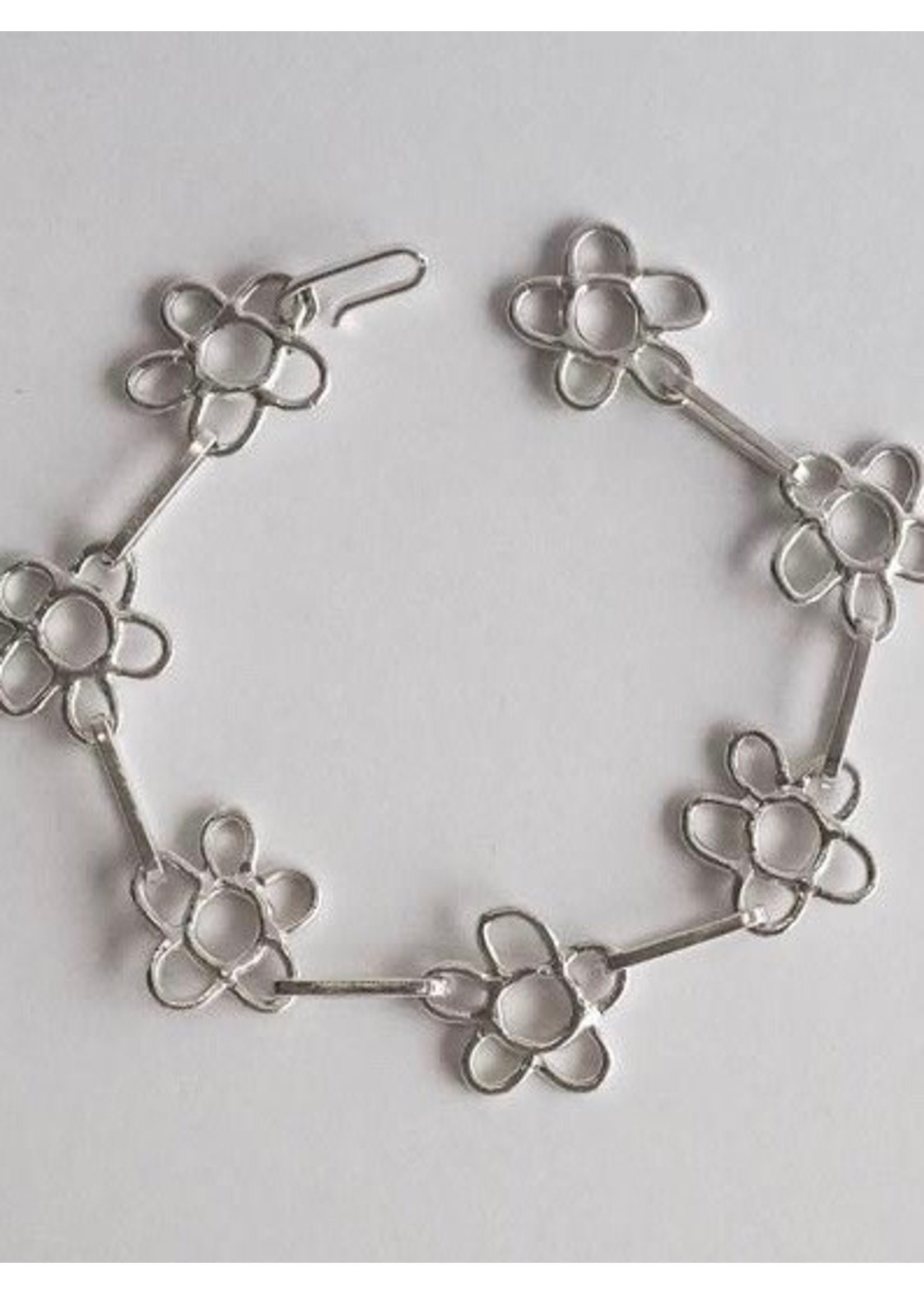 Marmod8 Silver Flower Bracelet