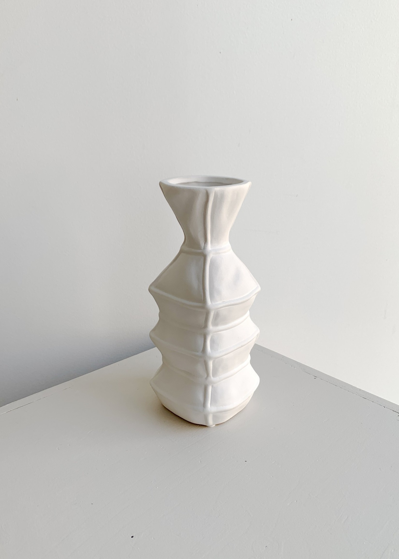 Bovi Home Vase en céramique "Elmira" par Accents de Ville
