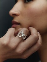 Cristina Junquero Bague "Lace" par Cristina Junquero