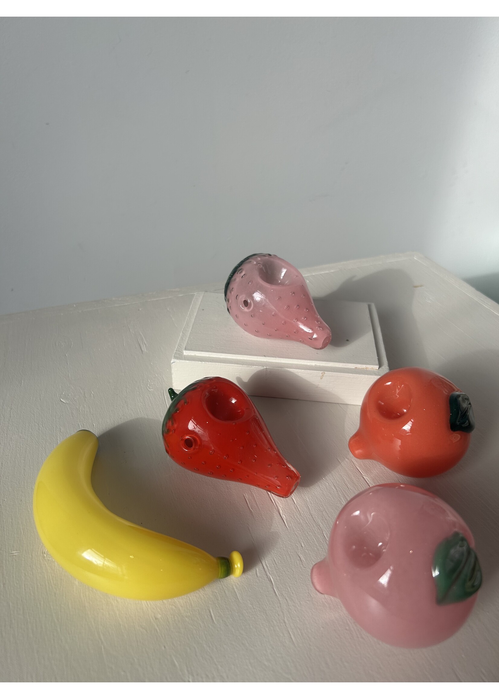 Humble Pride Glass Pipes en verre en forme de fruits par Humble Pride Glass