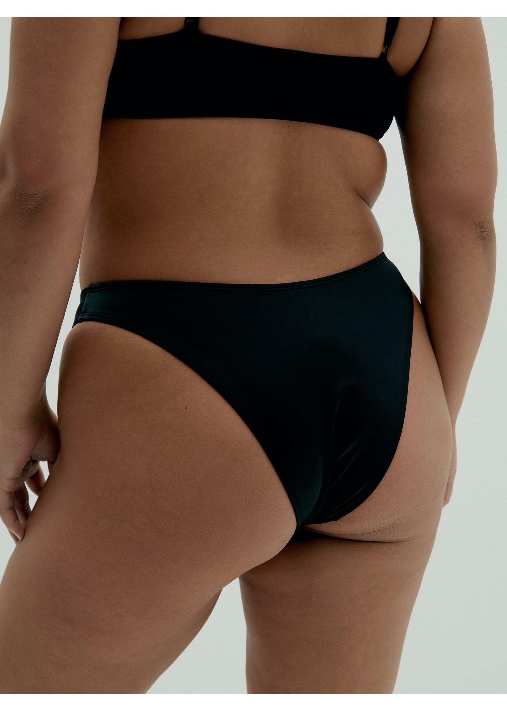 Blush Lingerie Bas de bikini échancré "Dawn" par Blush Lingerie