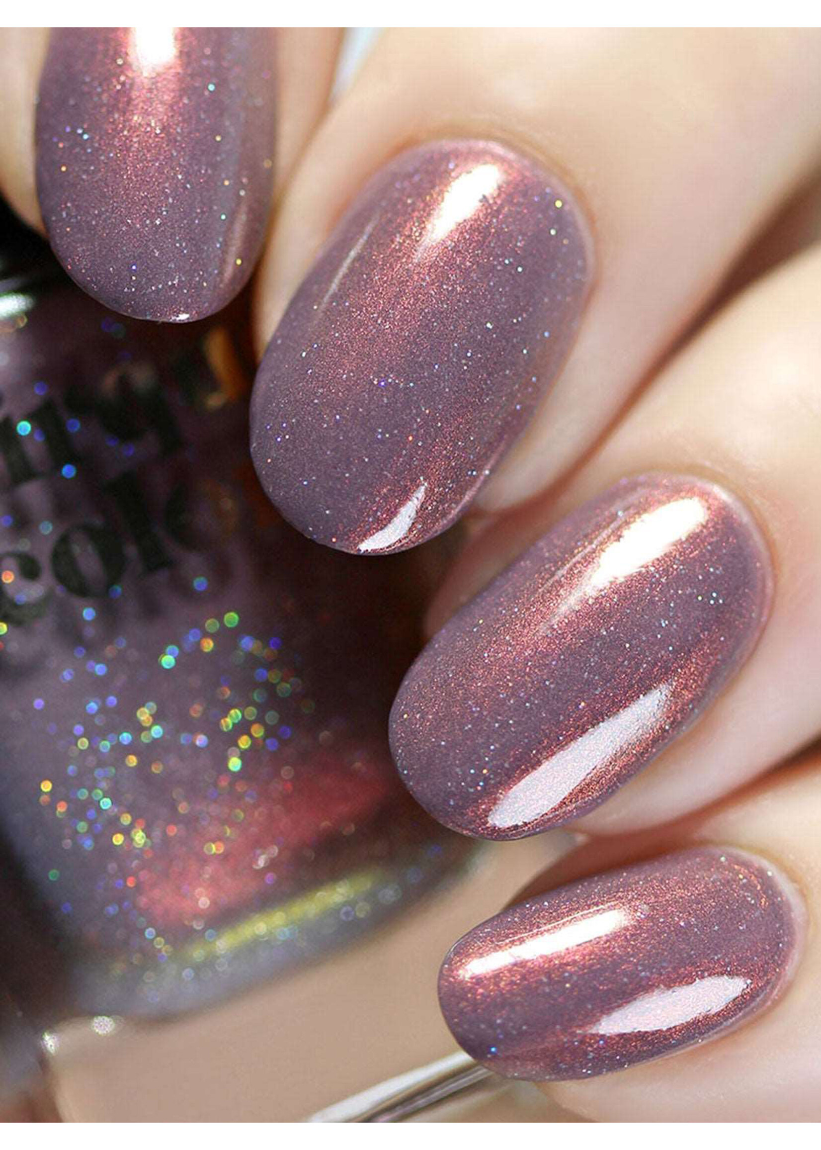 Vernis à ongles holographiques par Cirque Colors