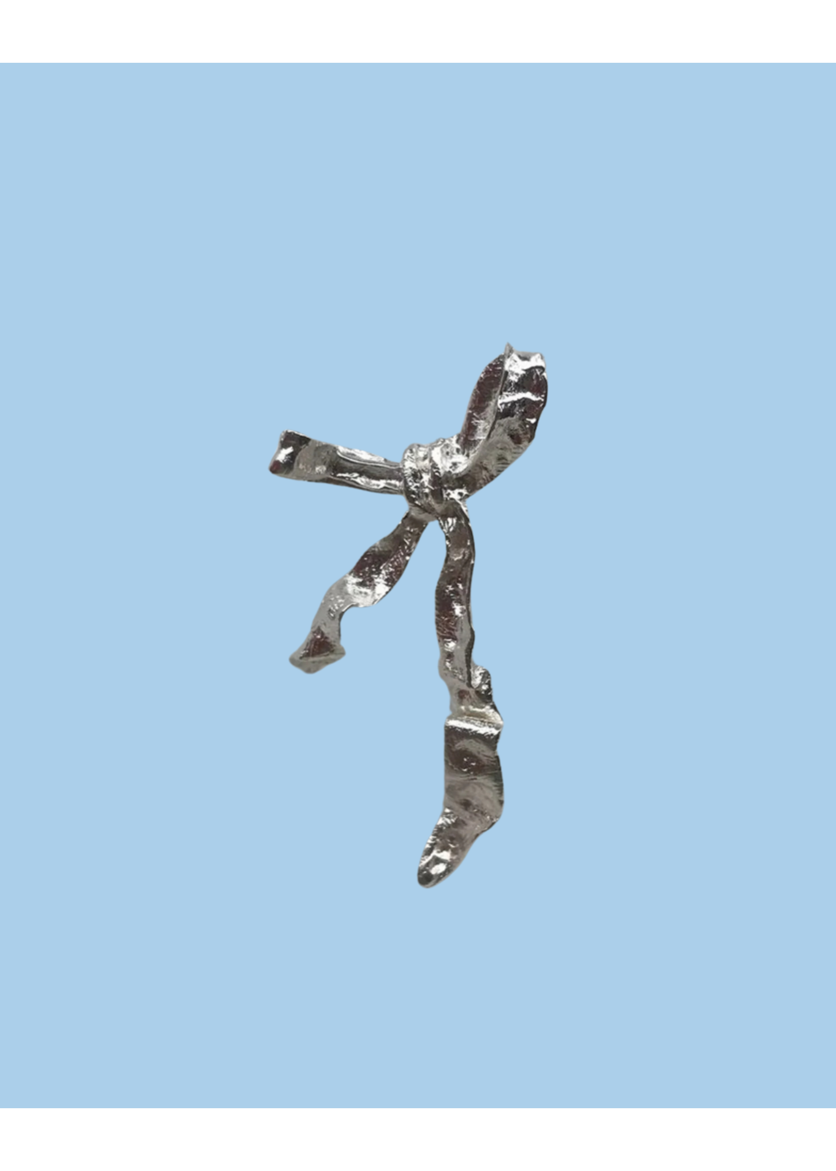 Soie Lait Manchette d'oreille "Bow" en argent sterling par Soie Lait