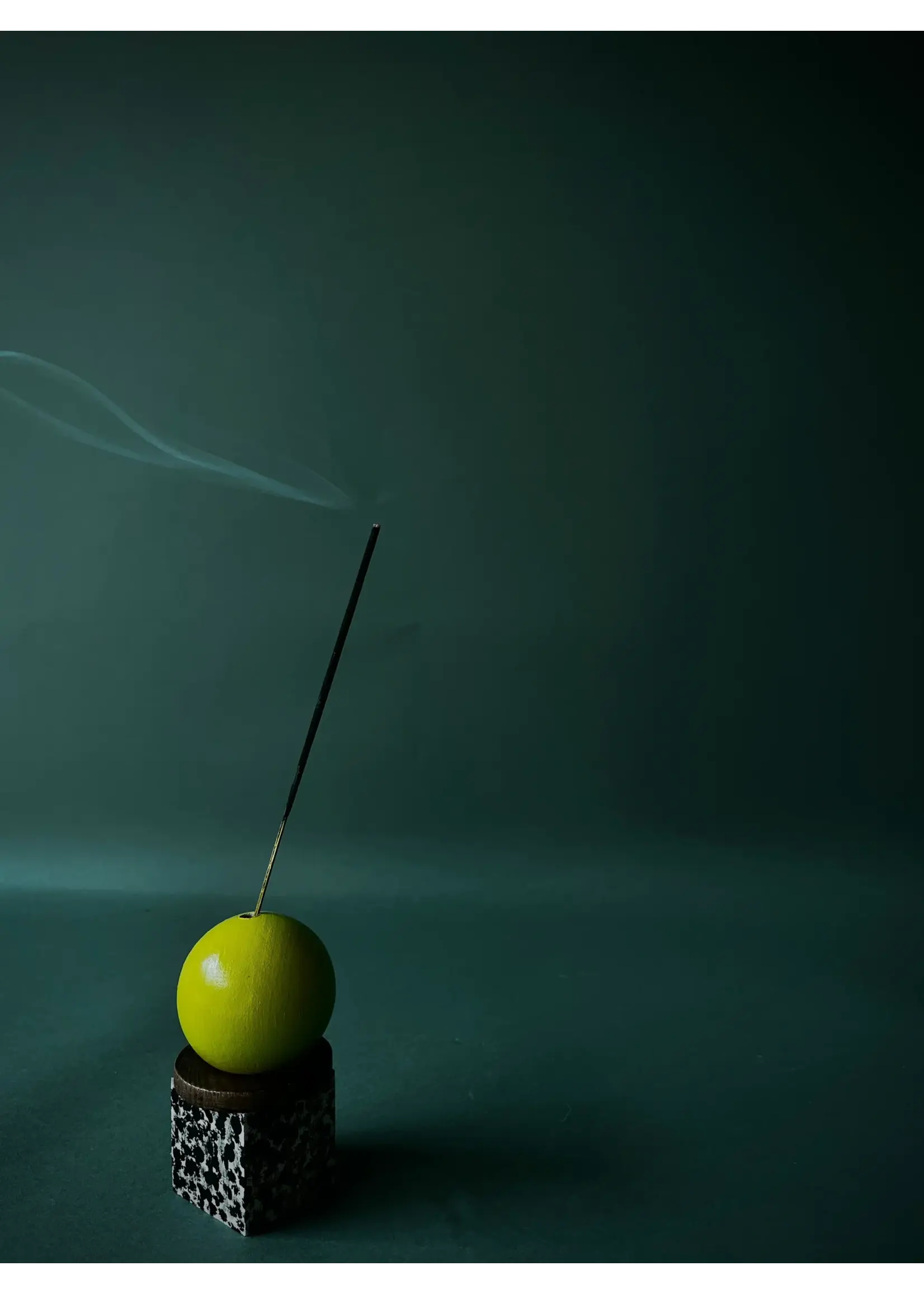 R-KI-TEKT Incense Holder Peri by R-KI-TEKT