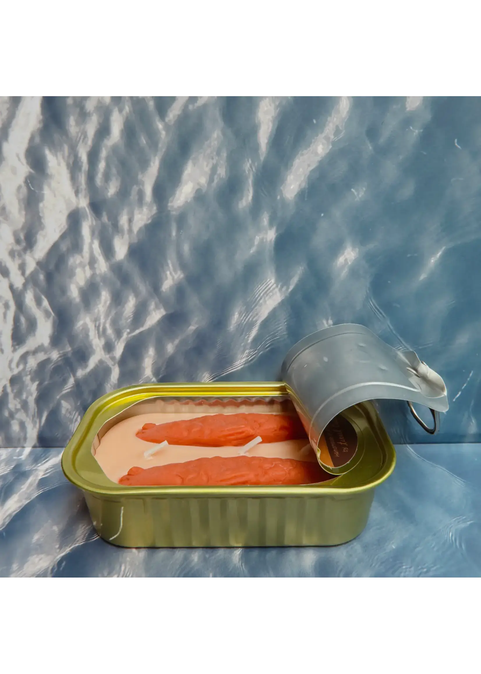 Tinned Candle Chandelle de poisson en conserve par Tinned Candle