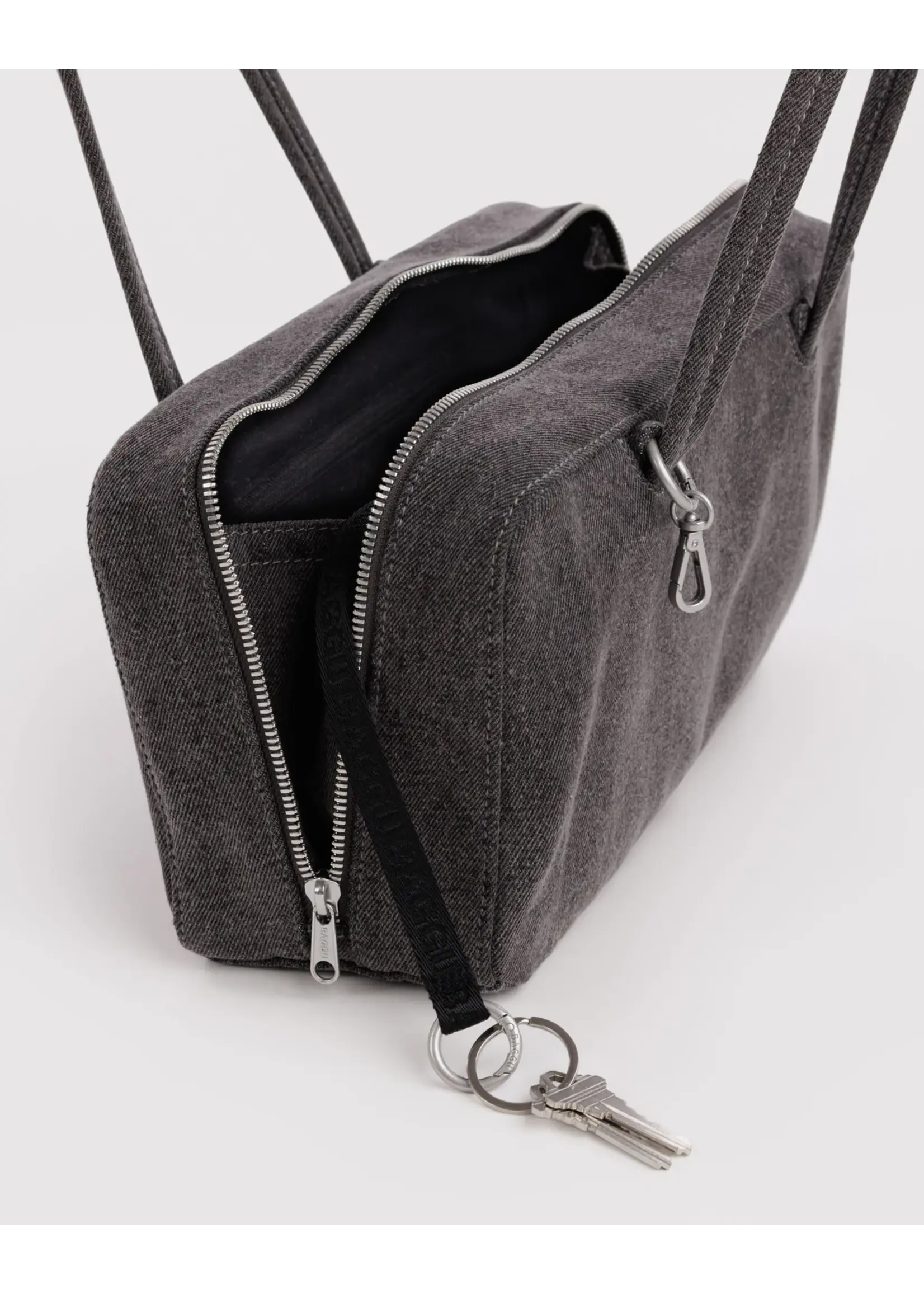 Baggu Black denim "Bowler" bag by Baggu