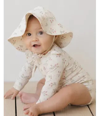Quincy Mae Quincy Mae Byron Rashguard One-Piece Strawberries