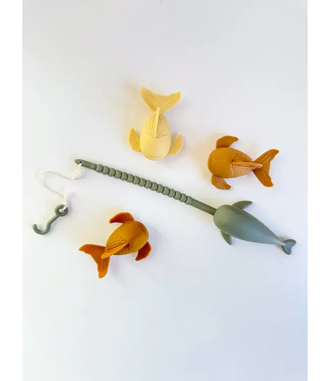 Peaks & Valleys Fishing Bath Toy