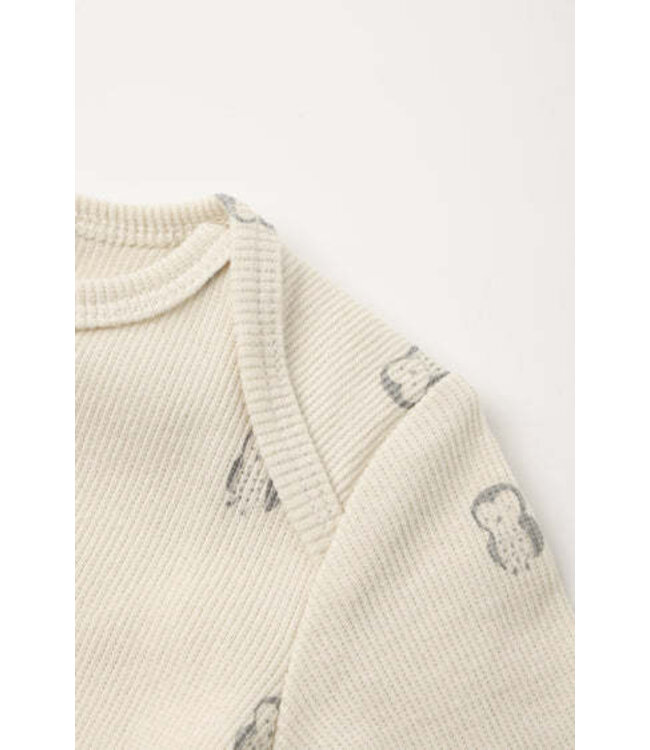 Quincy Mae Knotted Baby Gown + Hat Set Owls