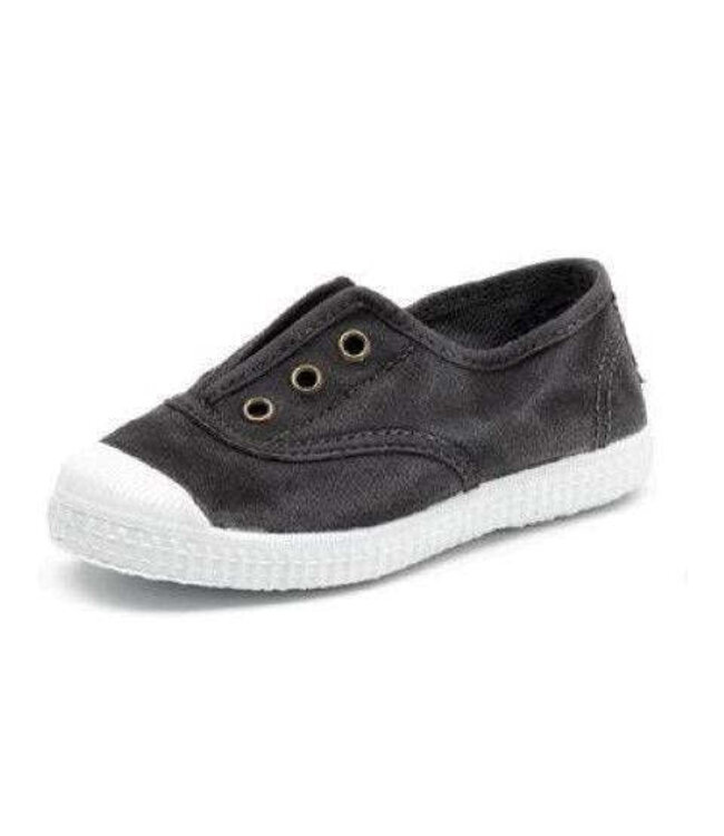 Cienta Slip-On Sneakers