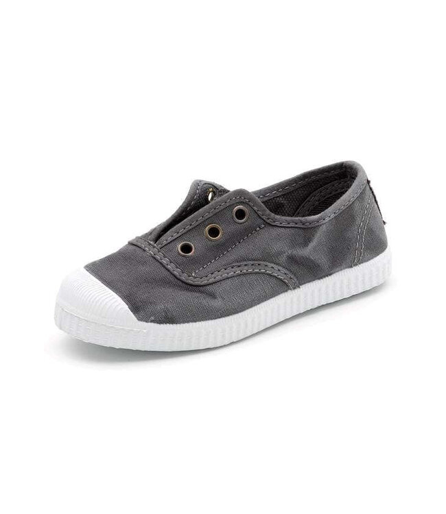 Cienta Slip-On Sneakers