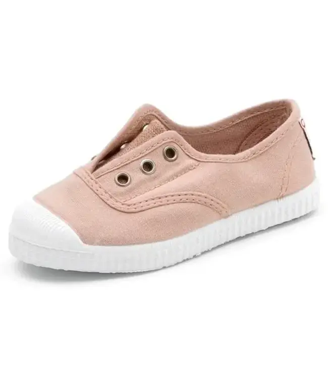 Cienta Slip-On Sneakers