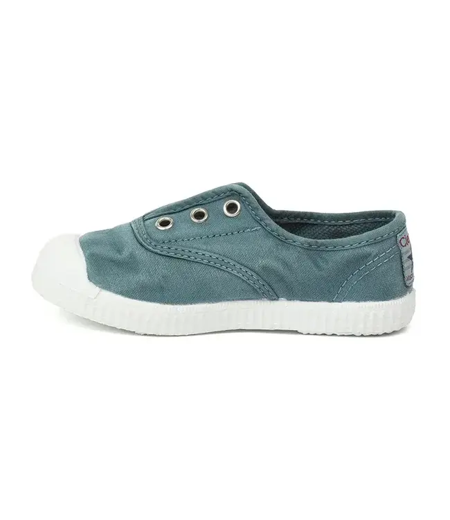 Cienta Slip-On Sneakers