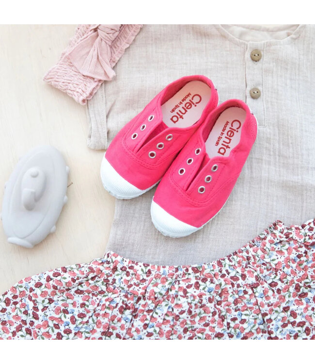 Cienta Slip-On Sneakers
