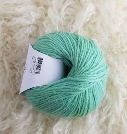 Universal Yarns Deluxe Worsted SW 100g 713 honey dew
