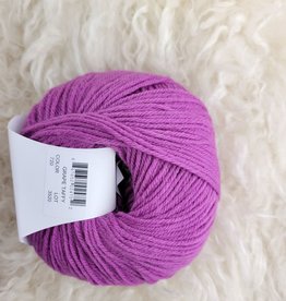 Universal Yarns Deluxe Worsted SW 100g 720 grape taffy