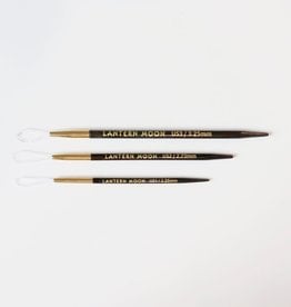 Lantern Moon Ebony Finish Needles