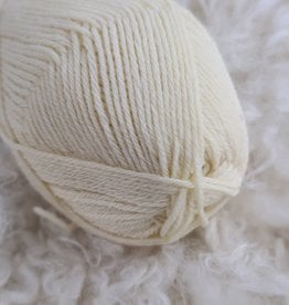 Retrosaria Vovó Sport Weight Yarn