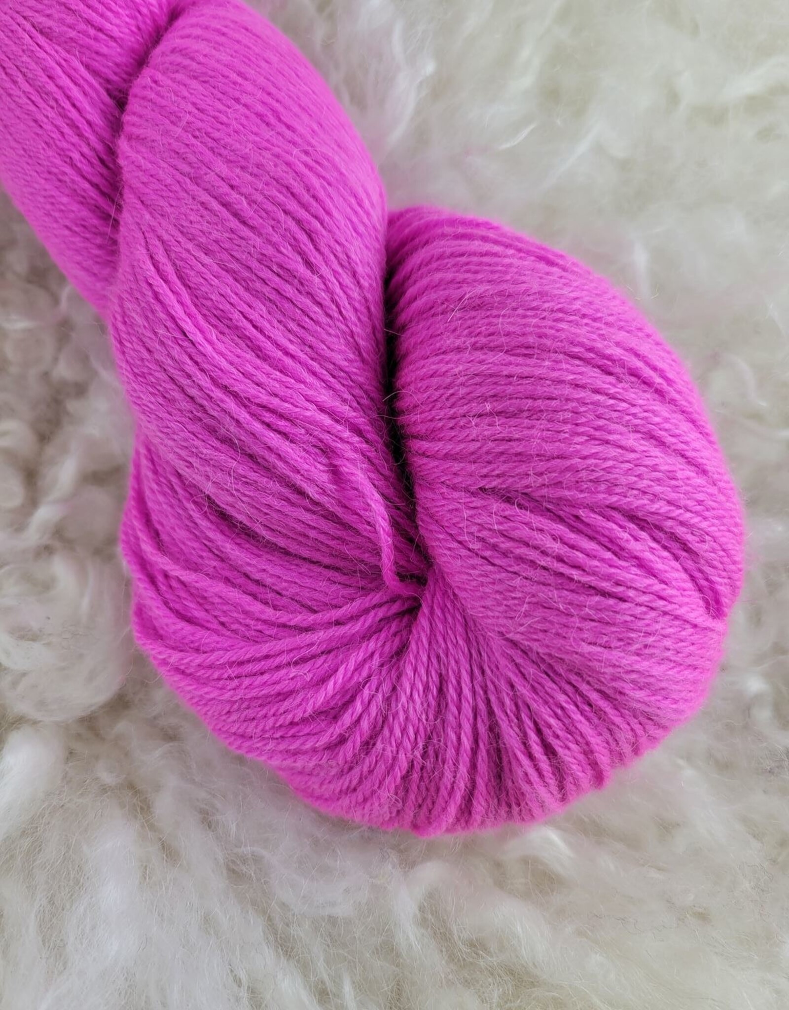 Kelbourne Woolens Perennial 100g 685 pink