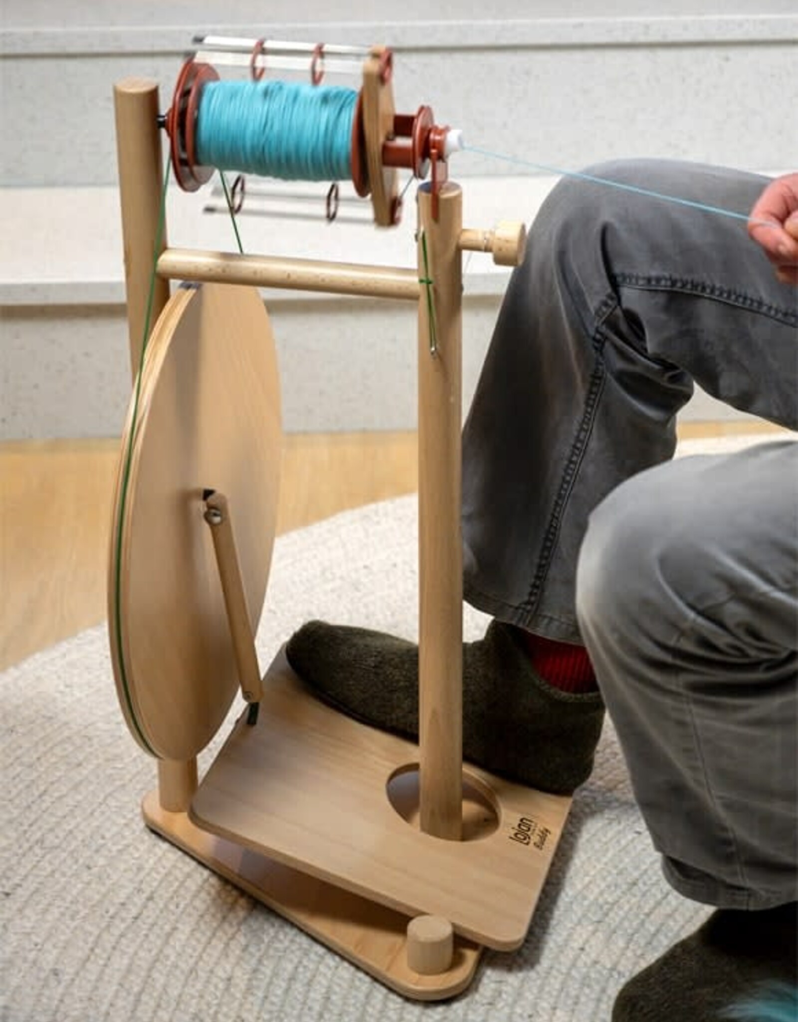 Lojan Buddy Spinning Wheel- Wide Single Treadle