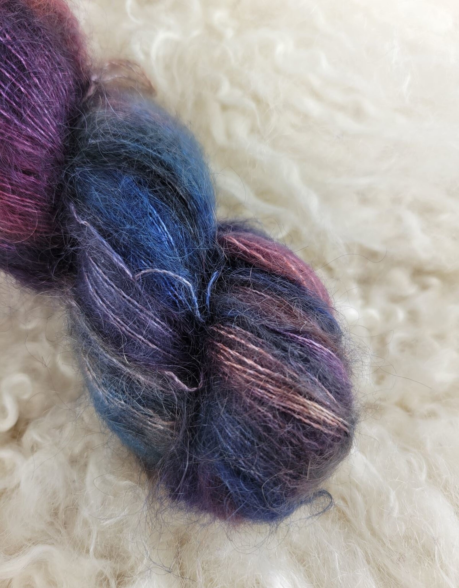 Palouse Yarn Silky Mo 50g Iris Flower