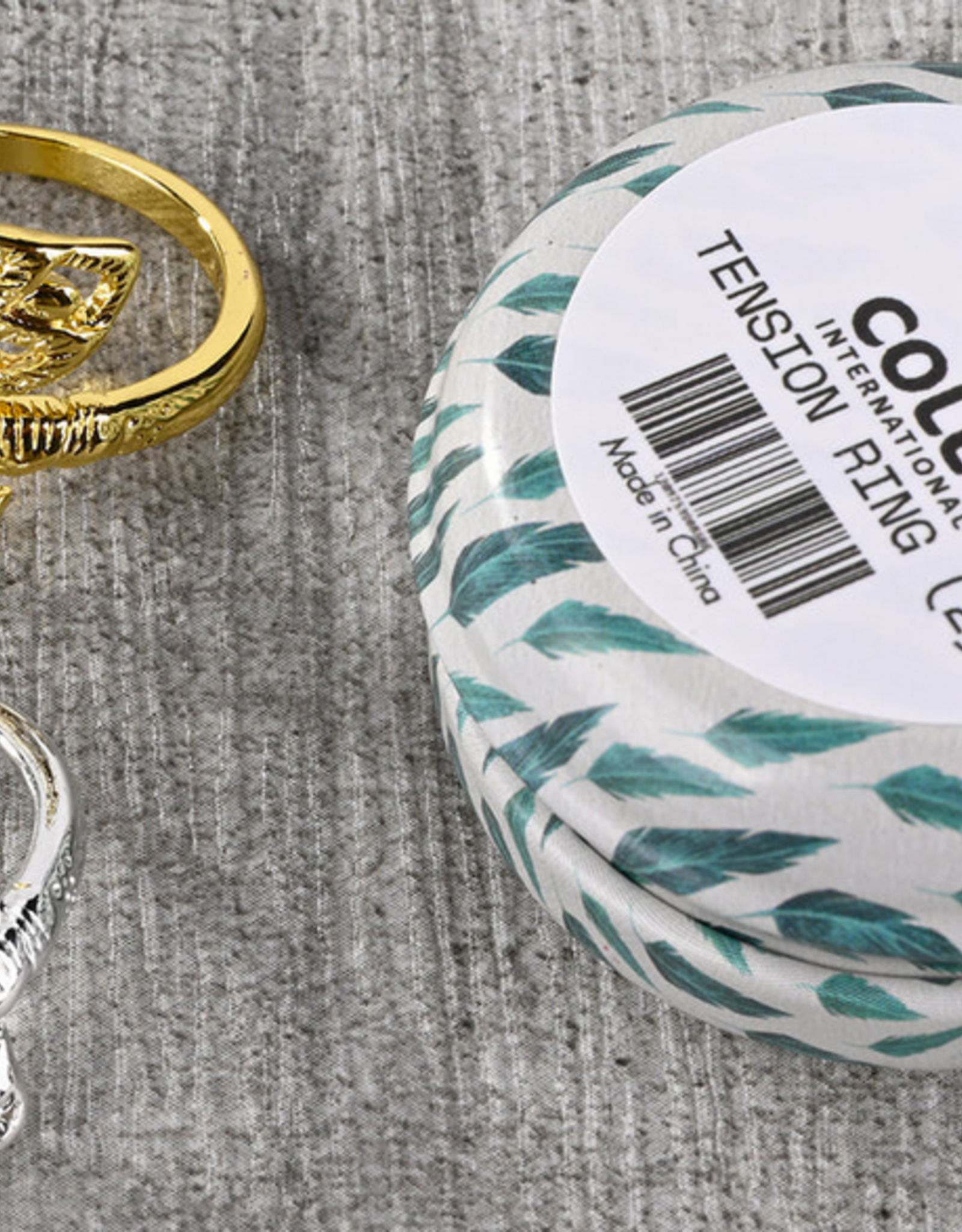 Tension ring peacock - 2 in tin