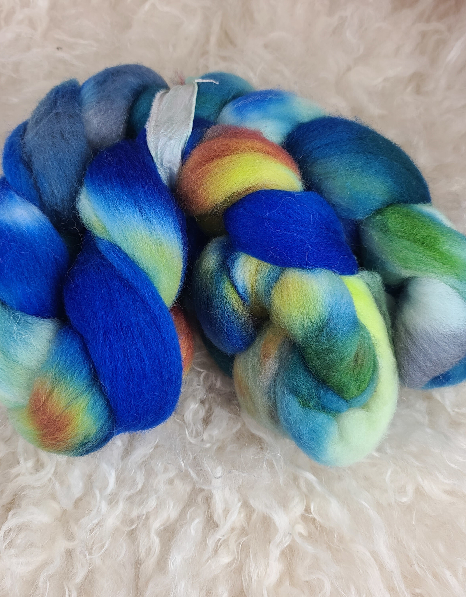 A Woolly Nest Domestic Wool Top