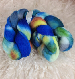 C A Woolly Nest Domestic Wool Top