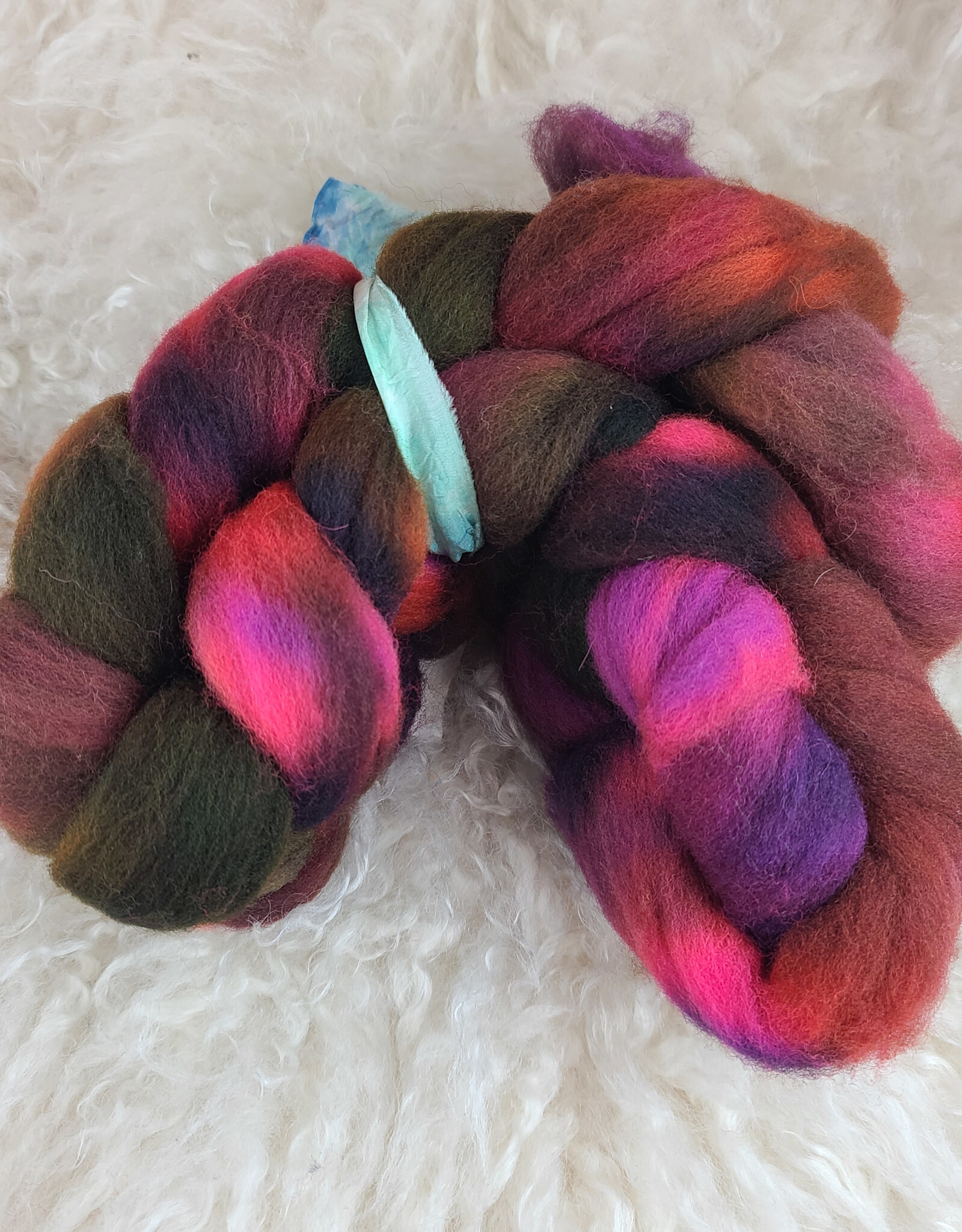 A Woolly Nest Domestic Wool Top