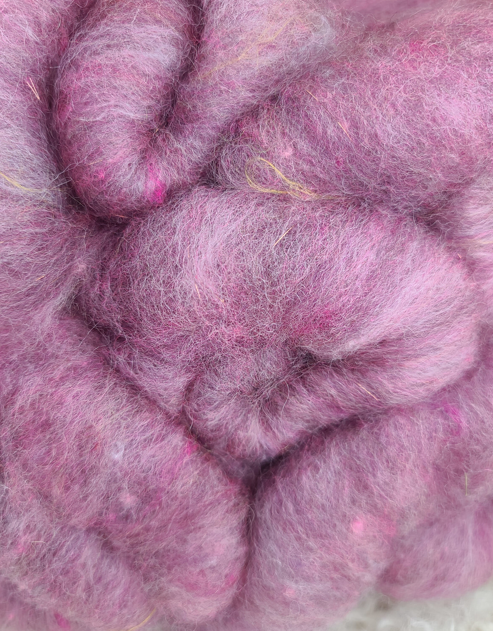 A Woolly Nest 4oz Batts Pink
