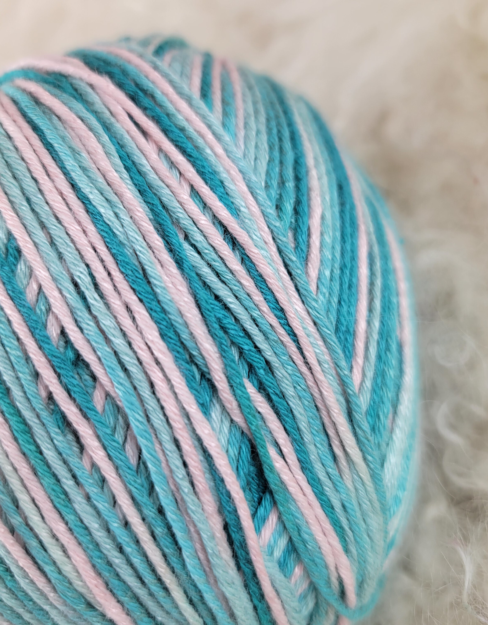 Universal Yarns Bamboo Pop 100g 215 Soothe