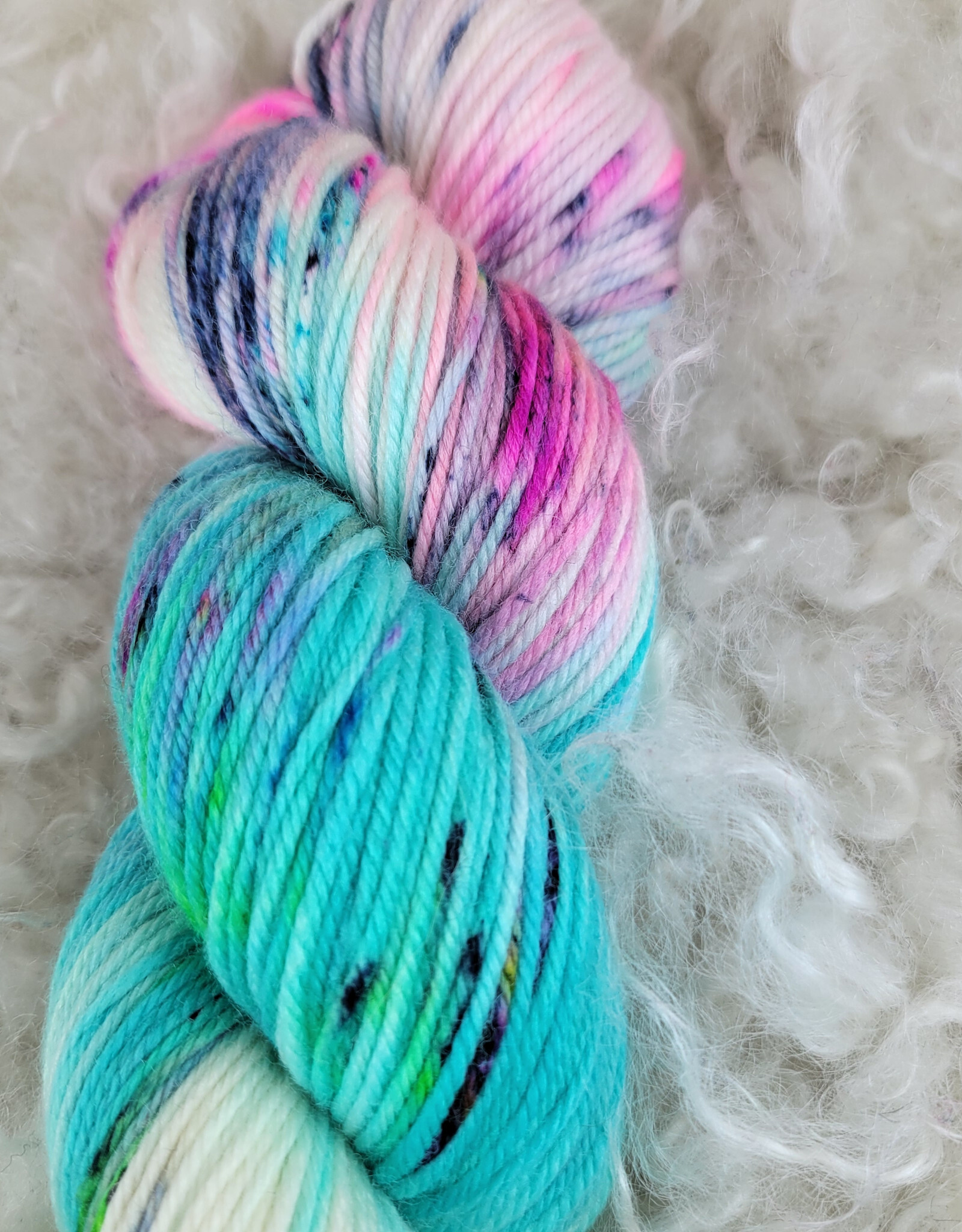 Two Springs Fiber Two Springs Fiber Arts Scuba Diving DK
