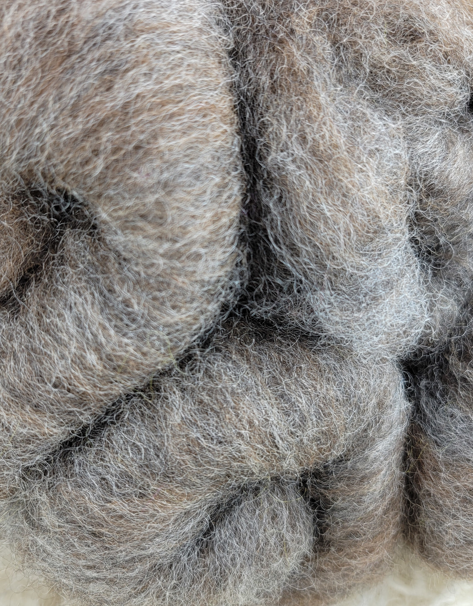 A Woolly Nest C A Woolly Nest 5oz Batts Merino and Gotland