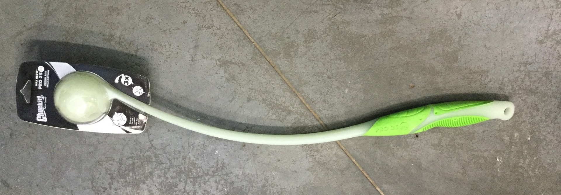 Chuckit! Max Glow Pro 25 Thrower-Med