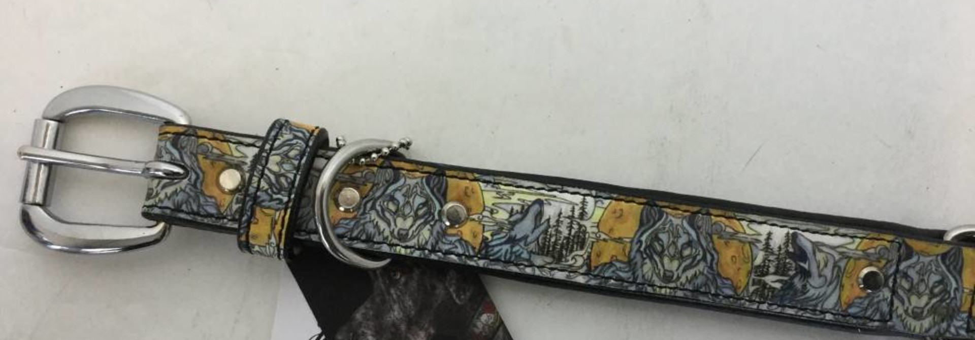 Angel Collar Wolf’s Den Design 18" x 1"