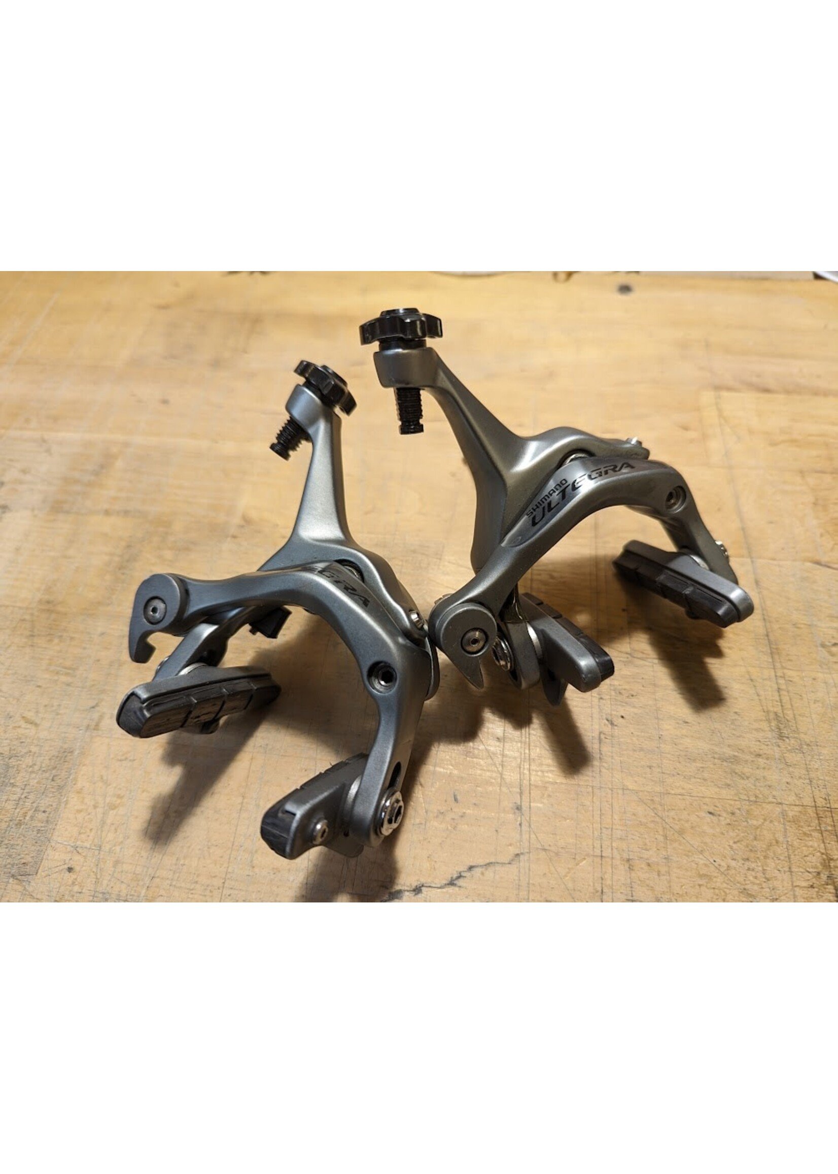 ULTEGRA BR-6700 Pair of brake calipers