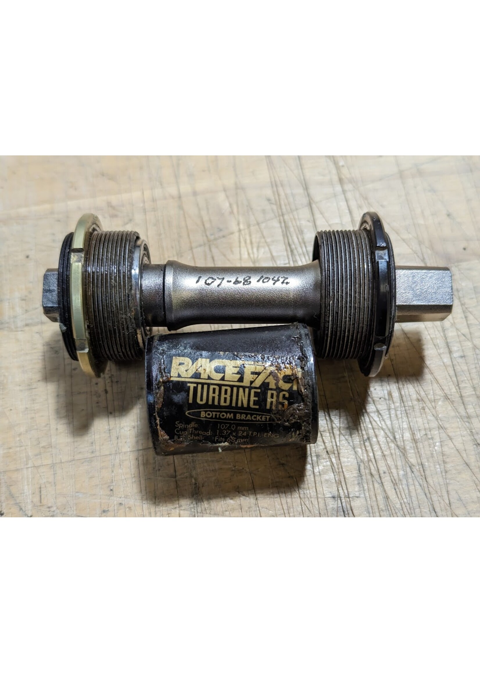 RACEFACE RS Bottom Bracket. 107x68